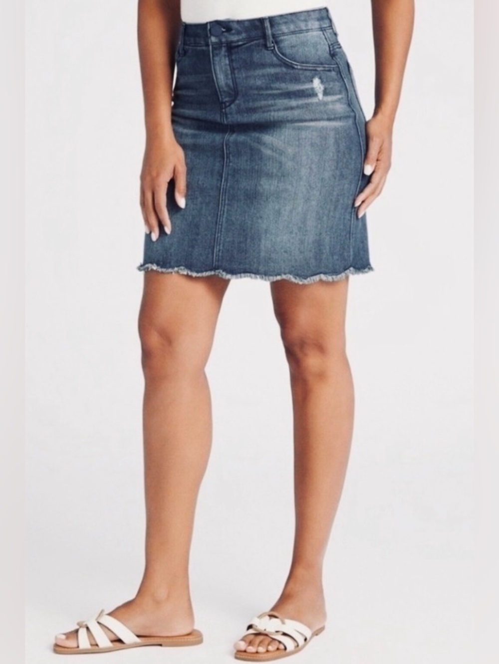 Democracy “Ab” solution Magda Scallop Raw Hem Jean Skirt Women’s Size 12 (NWT)